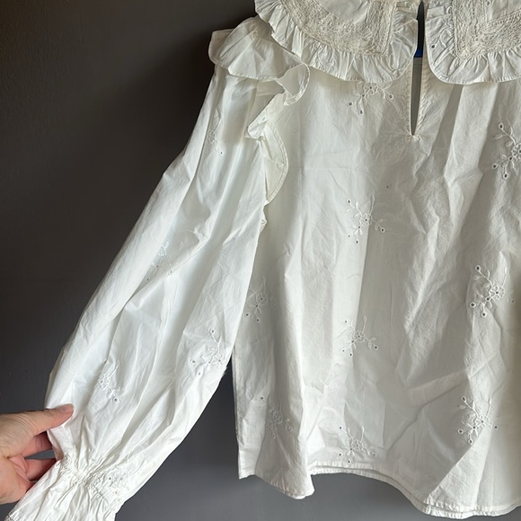 River Island + White Long Puff Sleeve
Collar Blouse size 10 great condition - Picture 4 of 5